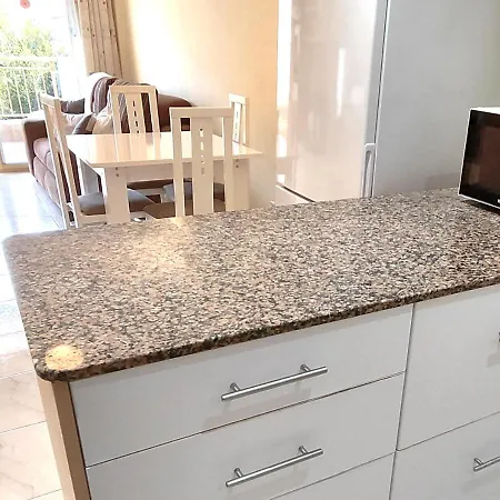 Luminoso Apartamento En Salou Con Terraza Y Parque Infantil Ideal Familias Exterior foto